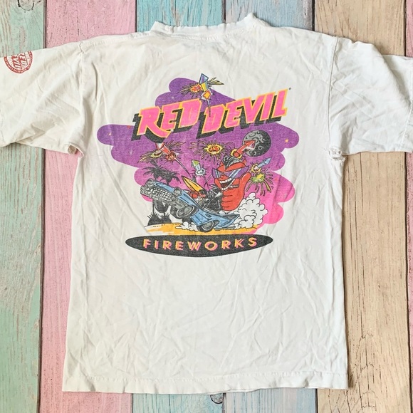 Vintage red devil fireworks shirt sleeve tee size small - Picture 12 of 15